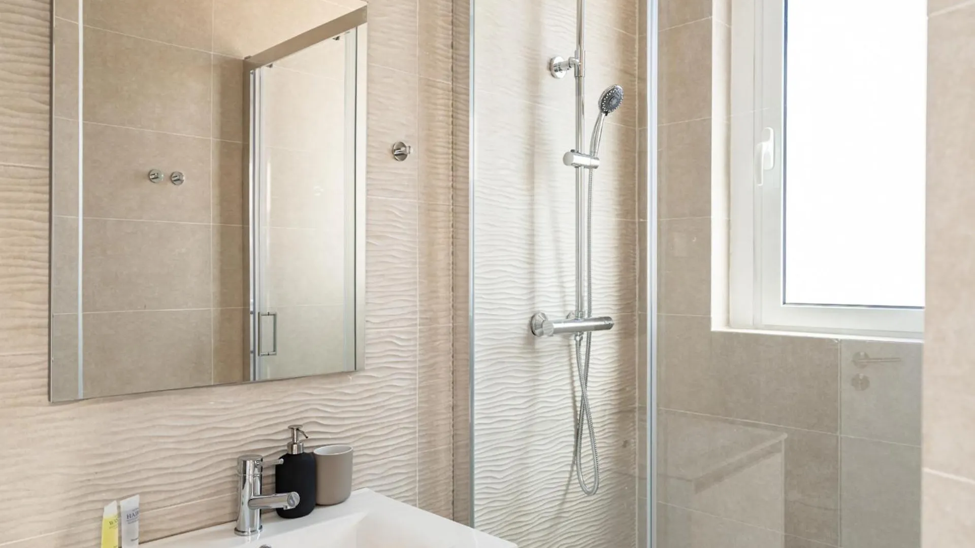 Apartment Akicity Penha Tranquil Lisbon