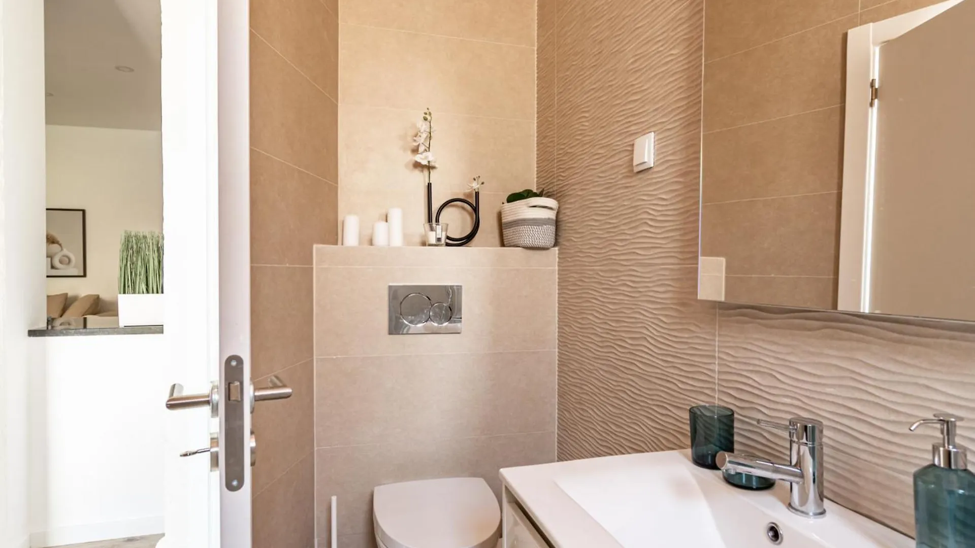 Akicity Penha Tranquil Lisbon Apartment